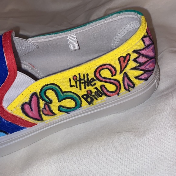 Hand painted womens’ shoes - Picture 3 of 5